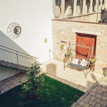 Апартаменты Buergerhaus Martinecz